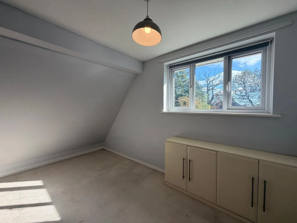 3 bedroom semi-detached house for rent