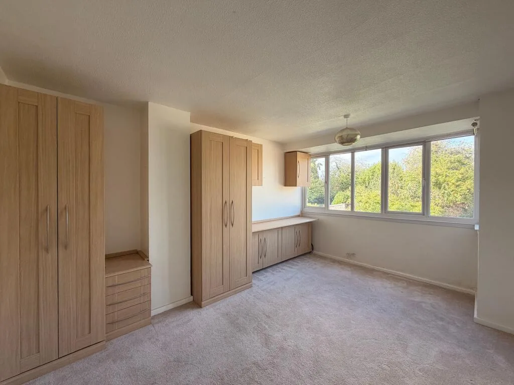 3 bedroom semi-detached house for rent