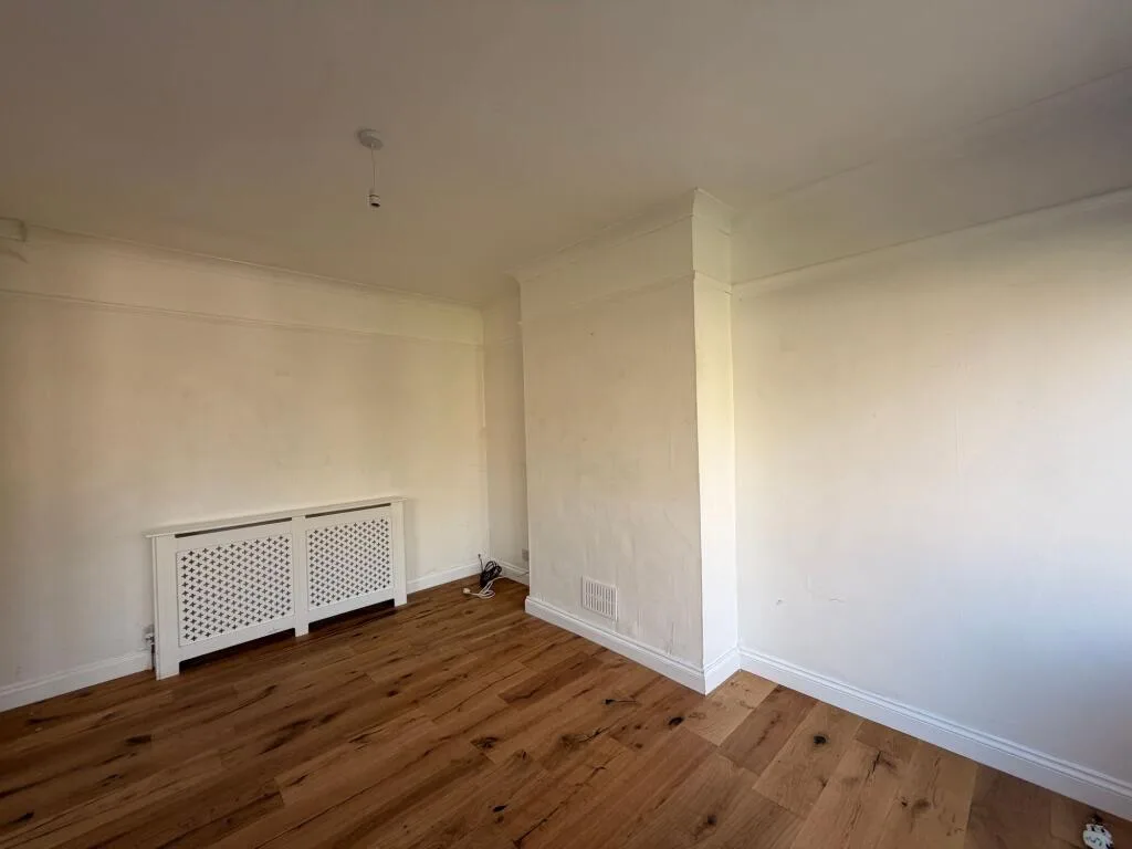 3 bedroom semi-detached house for rent