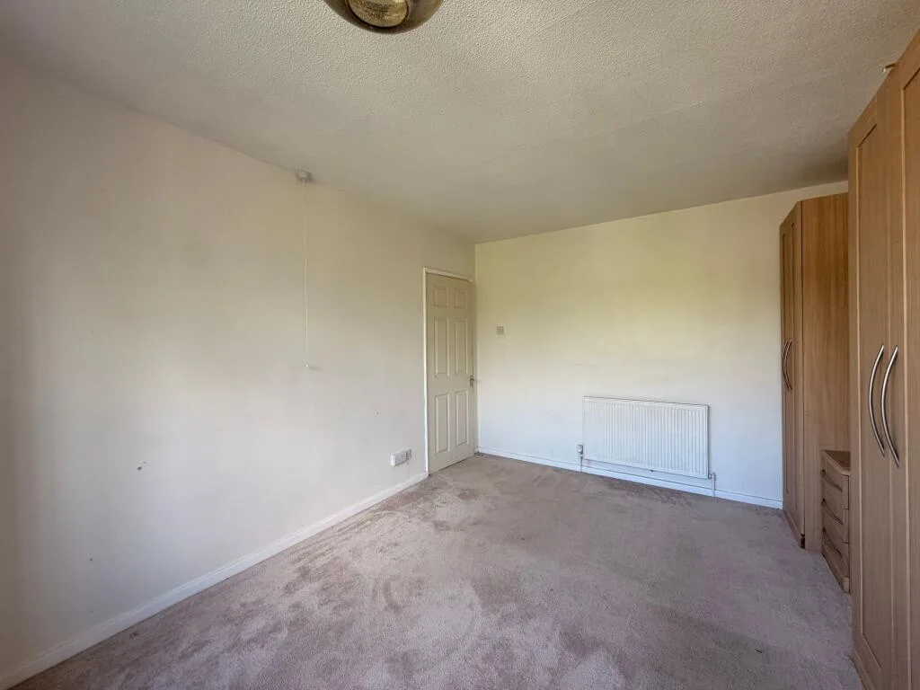 3 bedroom semi-detached house for rent
