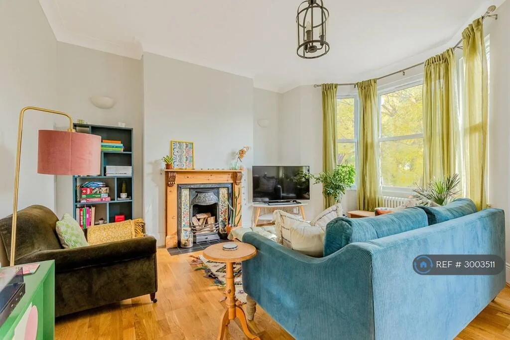 3 bedroom maisonette for rent