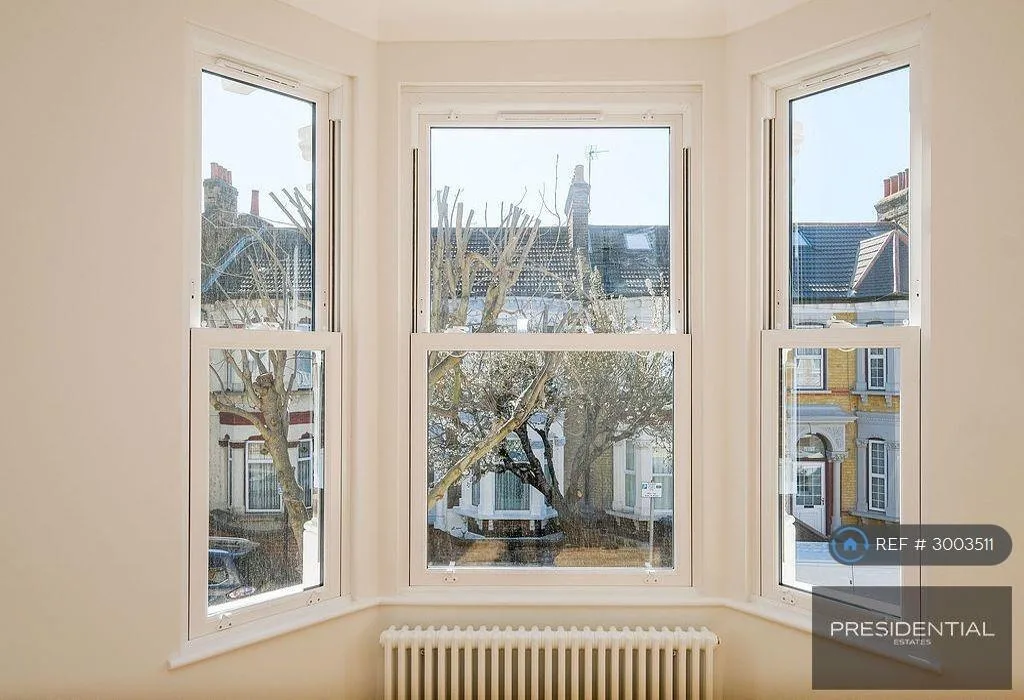 3 bedroom maisonette for rent