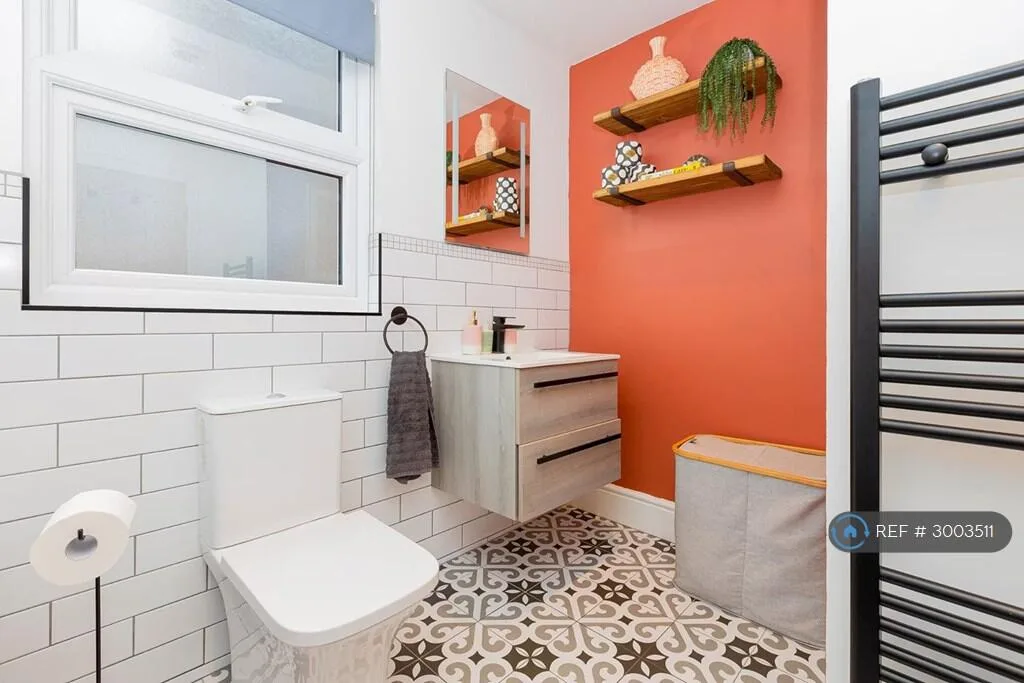 3 bedroom maisonette for rent