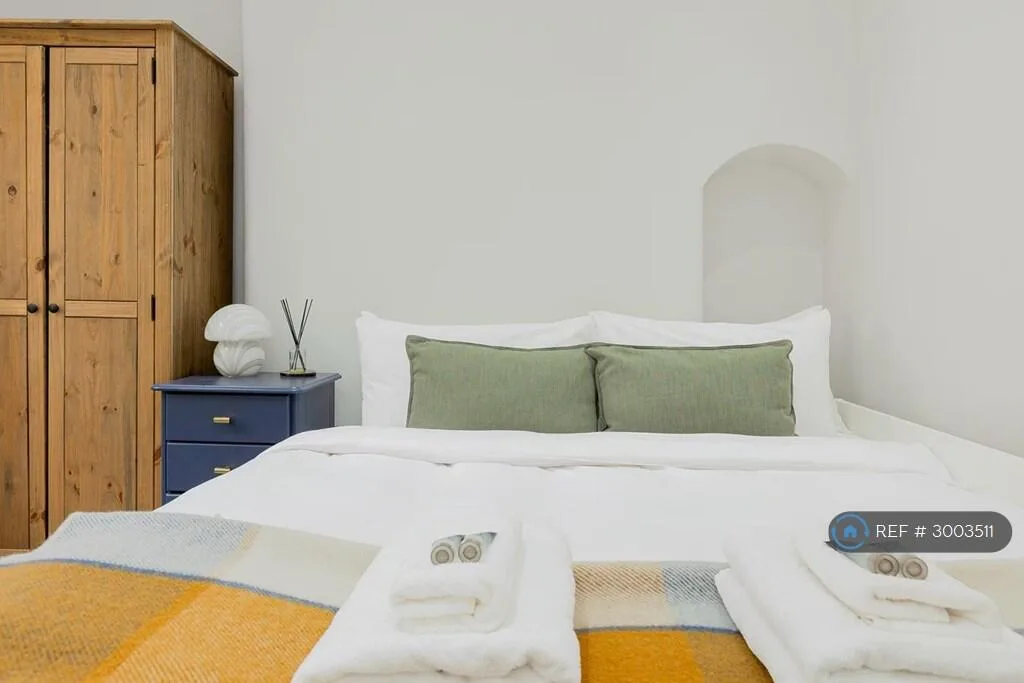 3 bedroom maisonette for rent