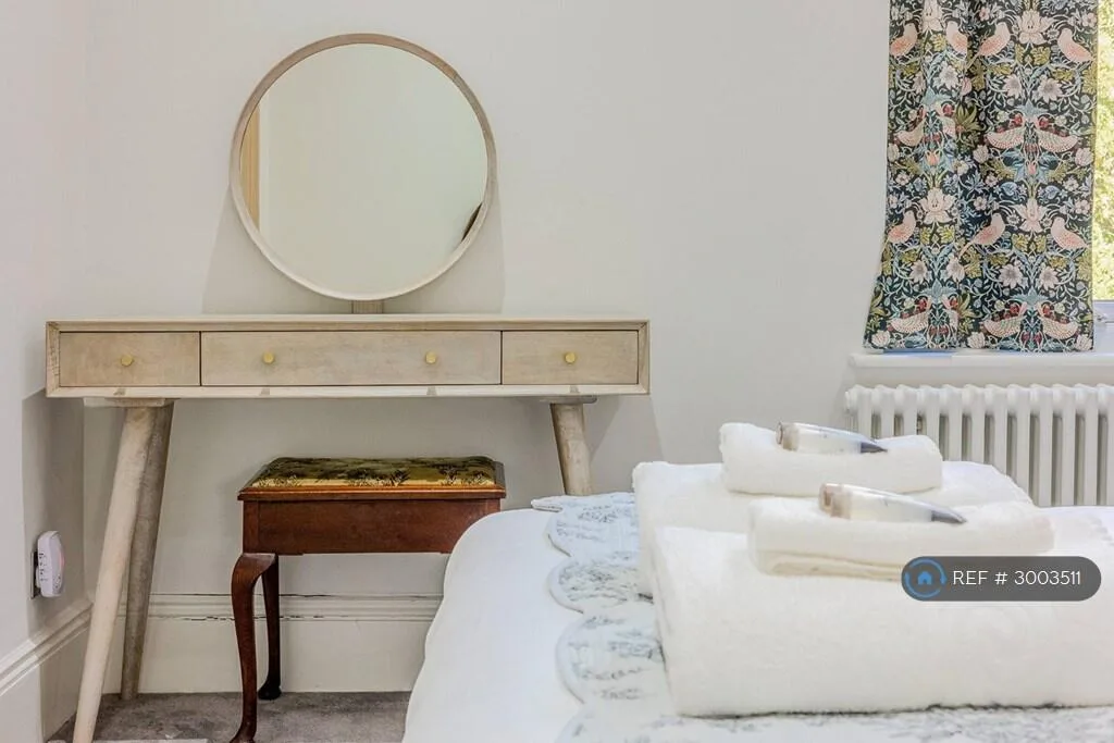 3 bedroom maisonette for rent