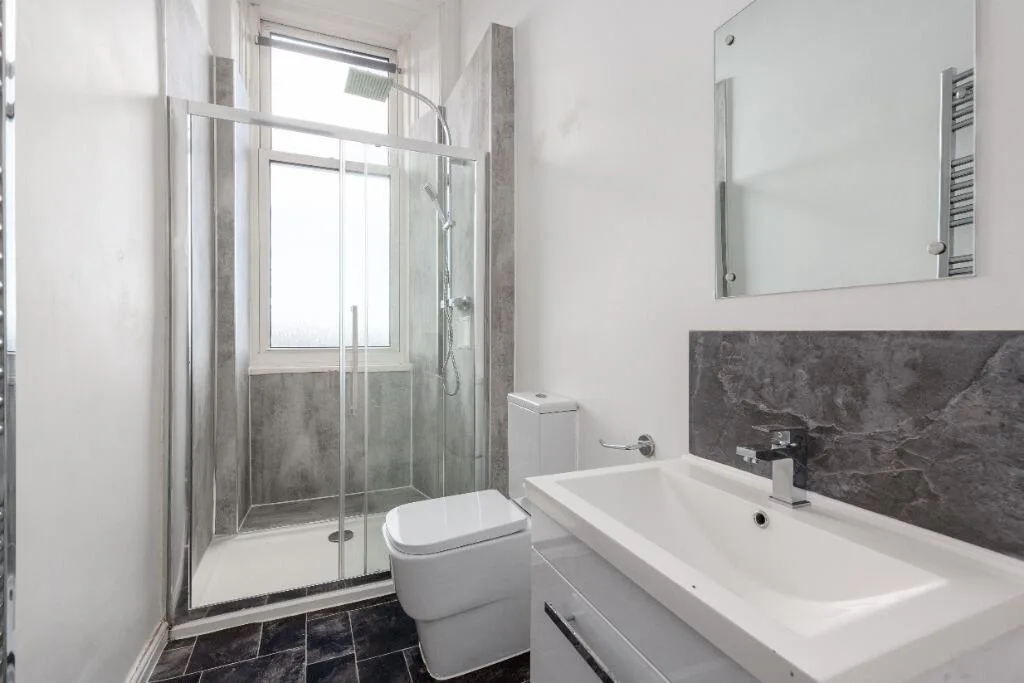 4 bedroom flat for rent