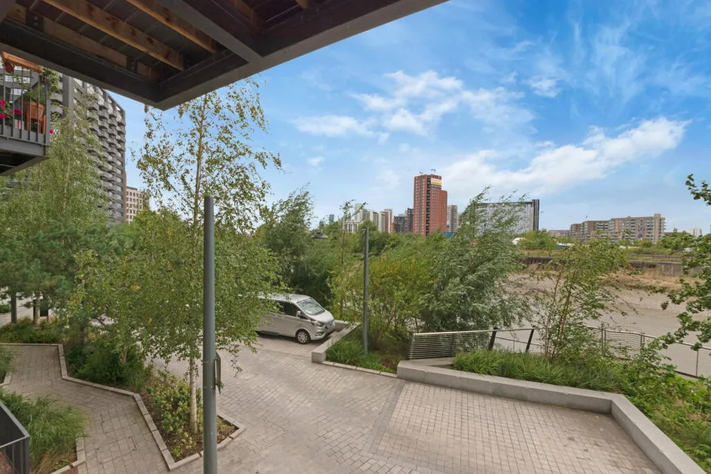 2 bedroom duplex for rent