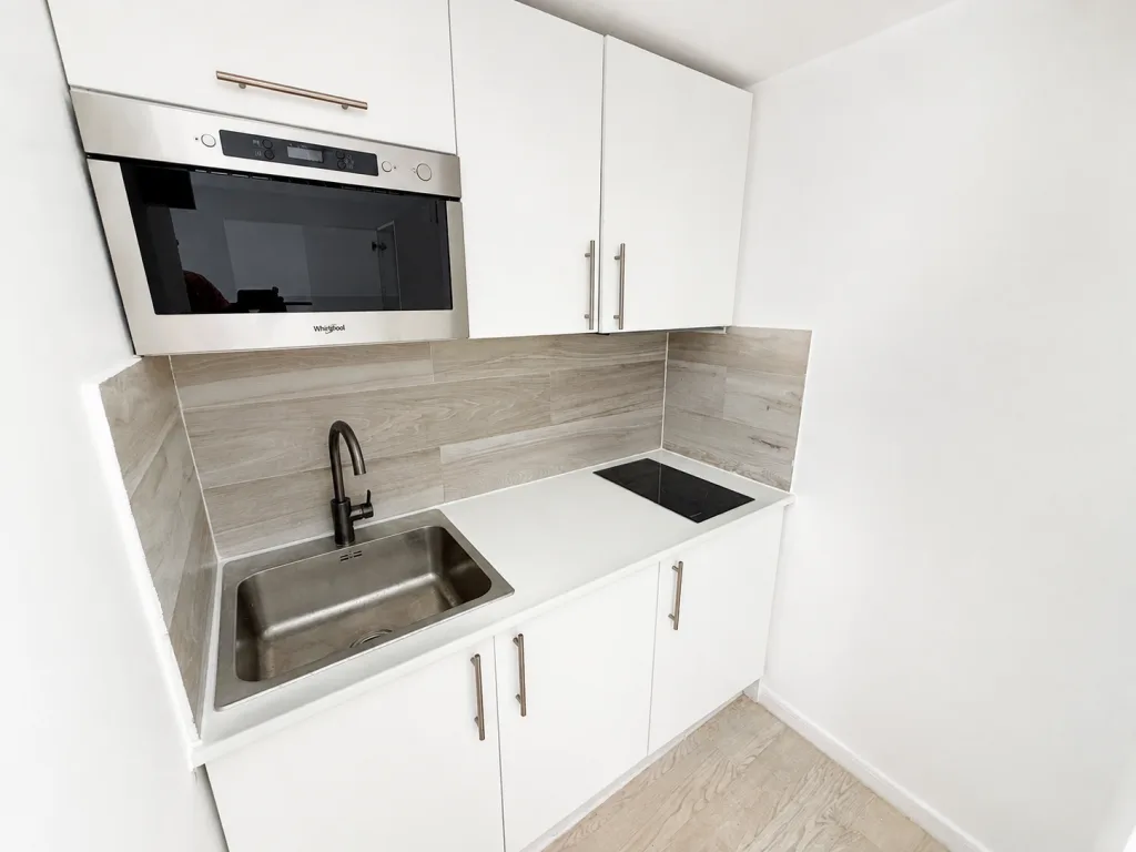 Studio flat for rent