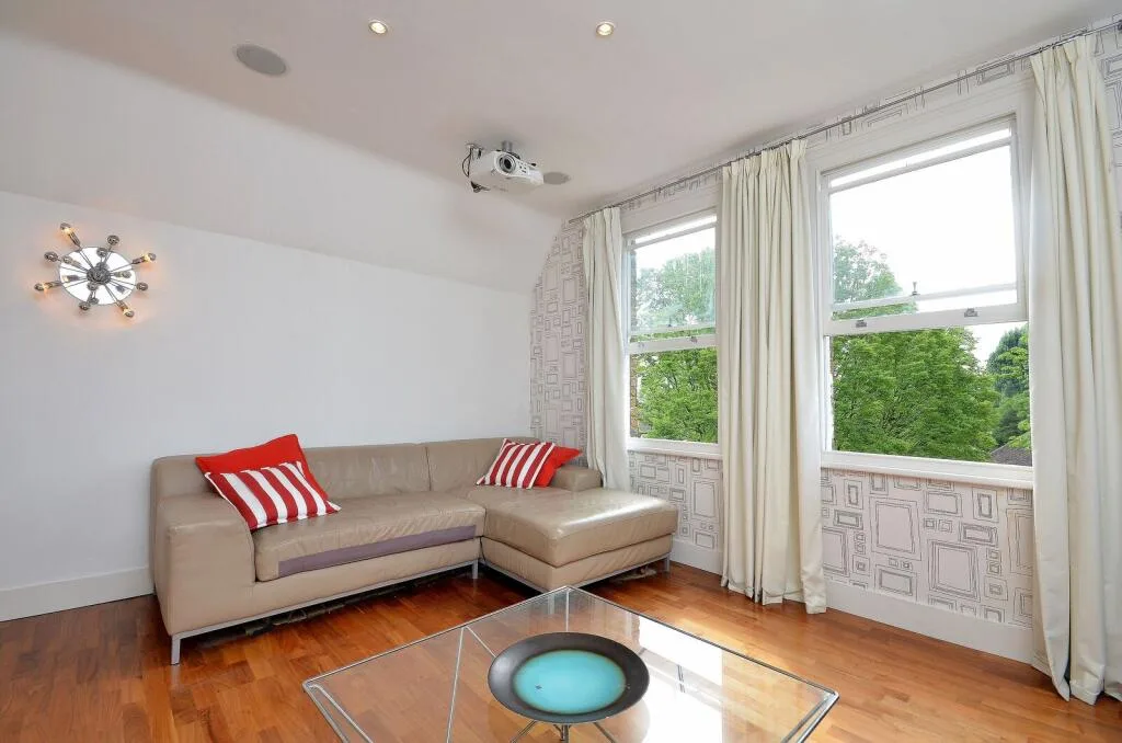 2 bedroom flat for rent