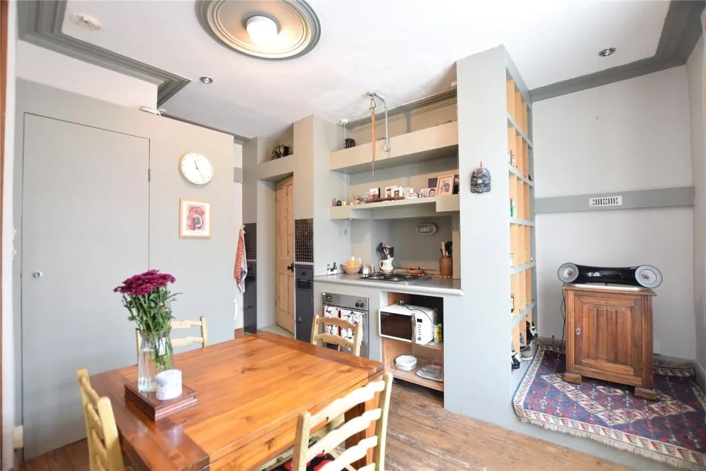 2 bedroom terraced house for rent