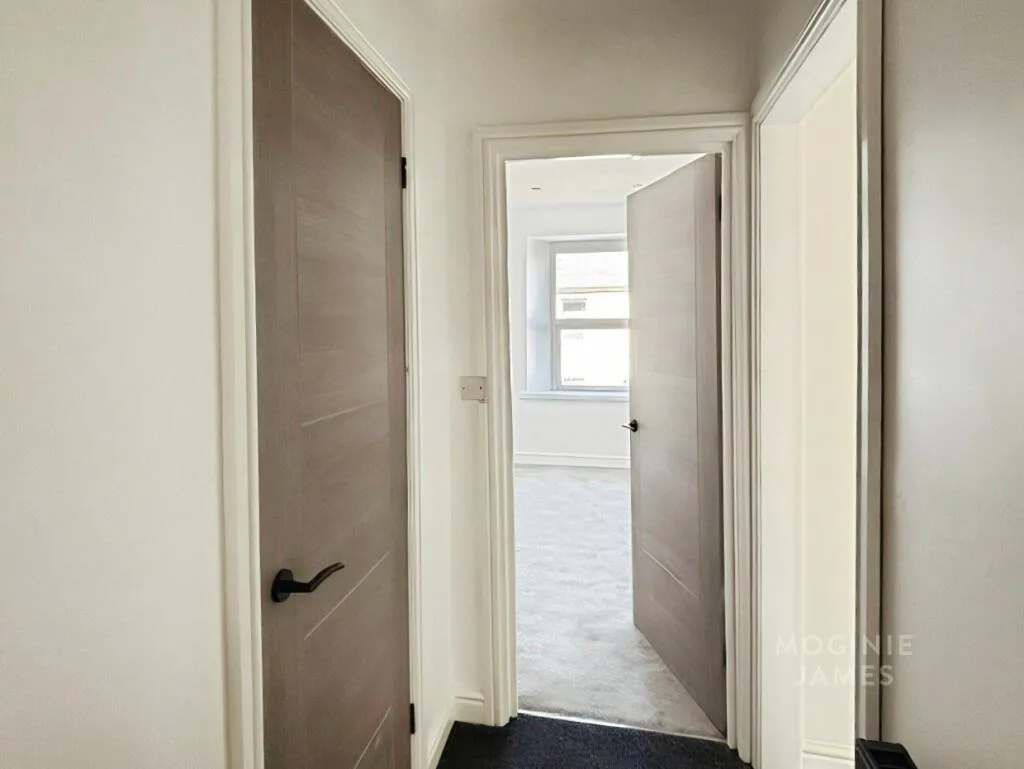 3 bedroom semi-detached house for rent