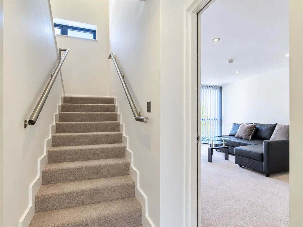 1 bedroom duplex for rent