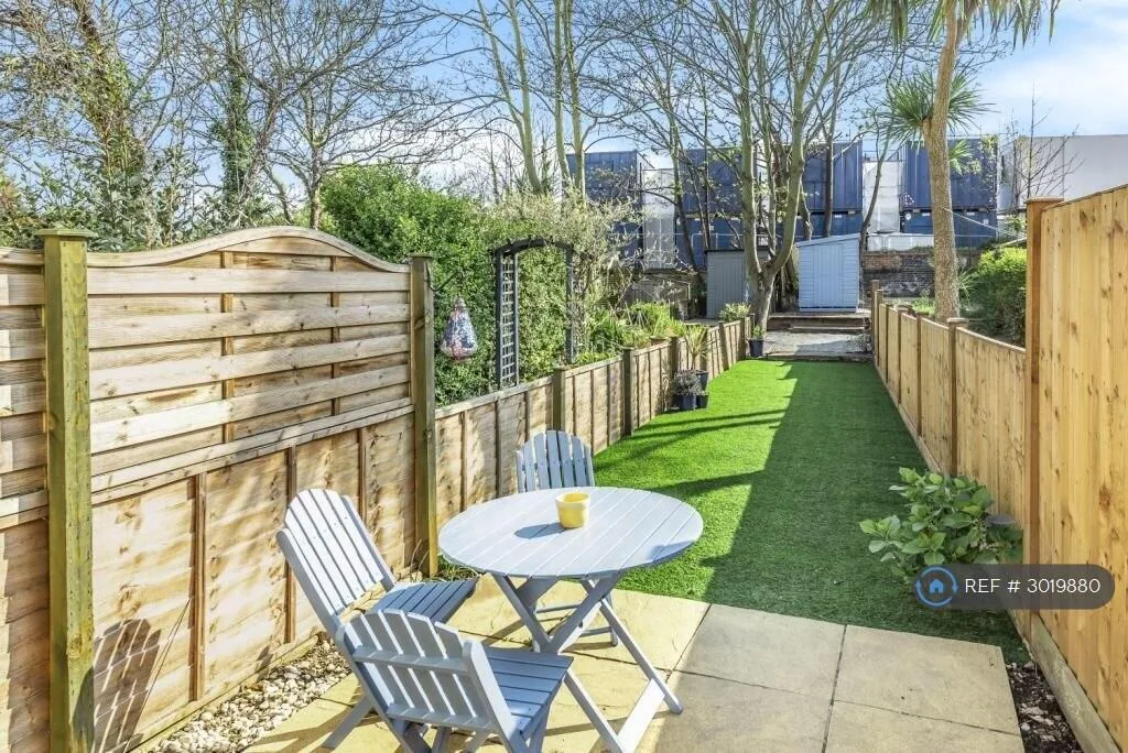 3 bedroom flat for rent