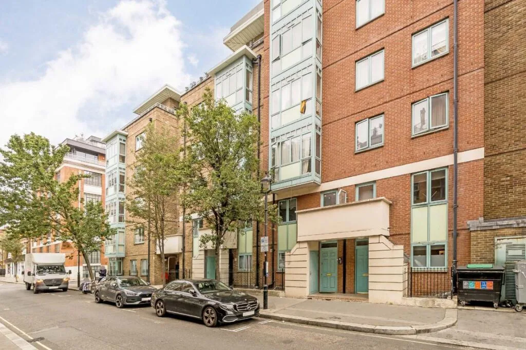 3 bedroom flat for rent