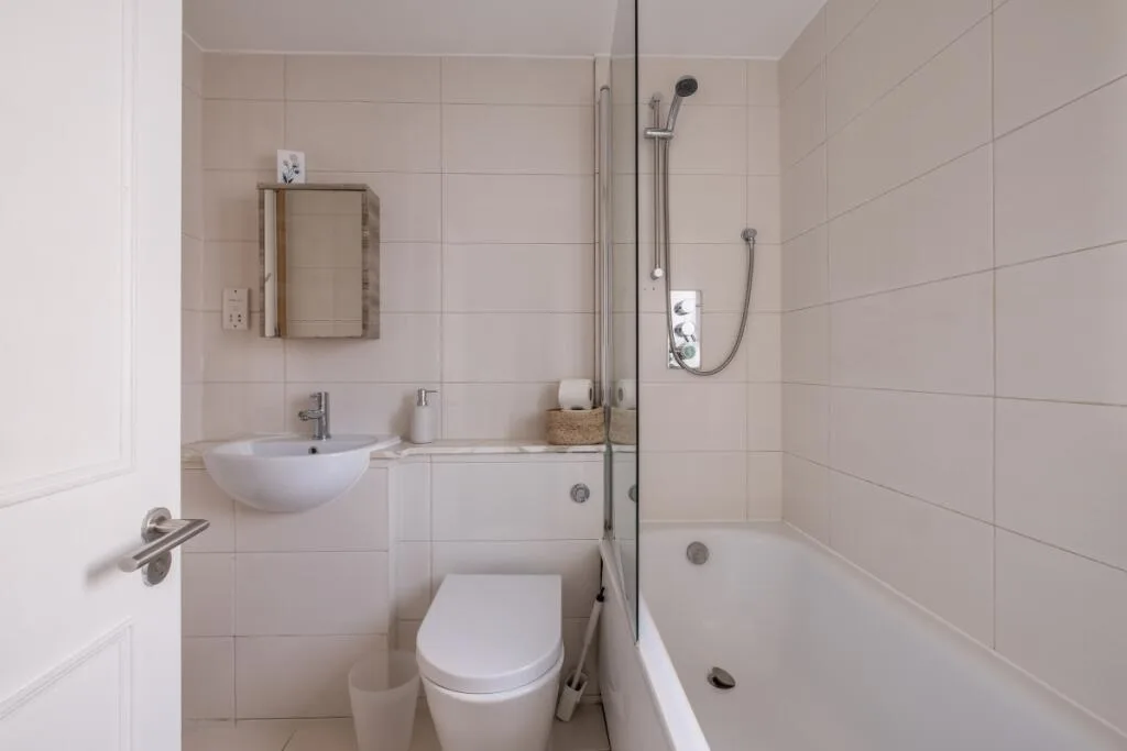 2 bedroom duplex for rent