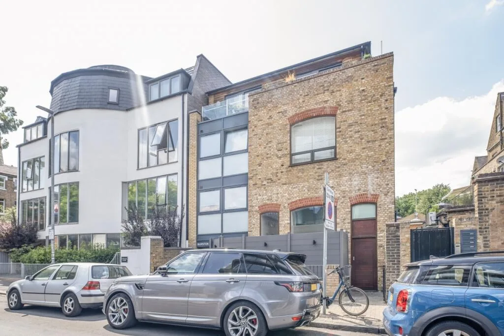2 bedroom duplex for rent