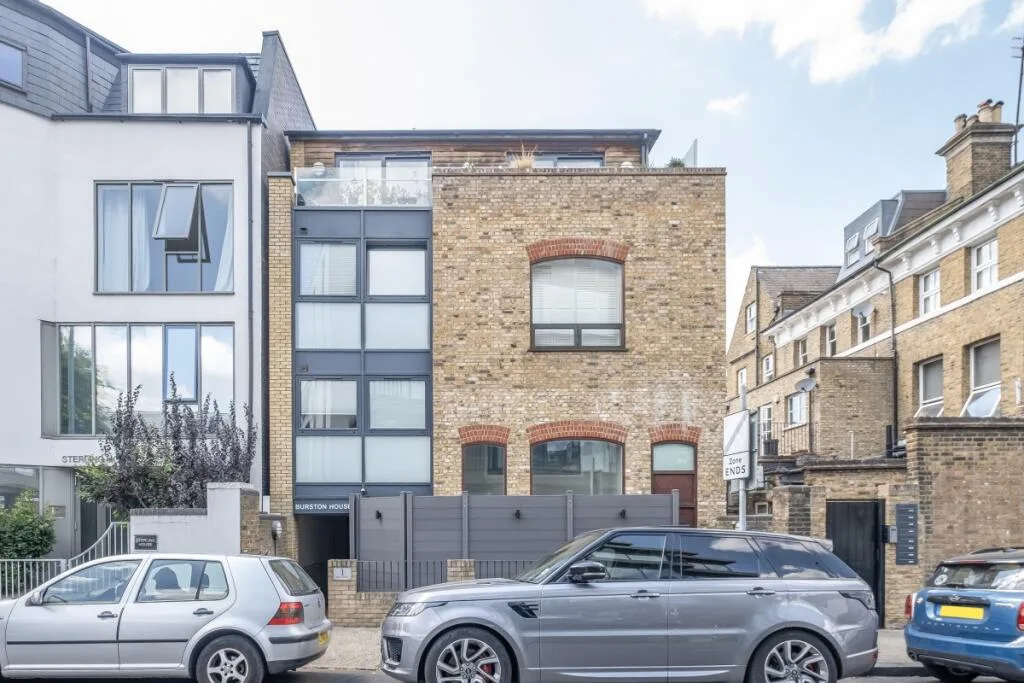 2 bedroom duplex for rent