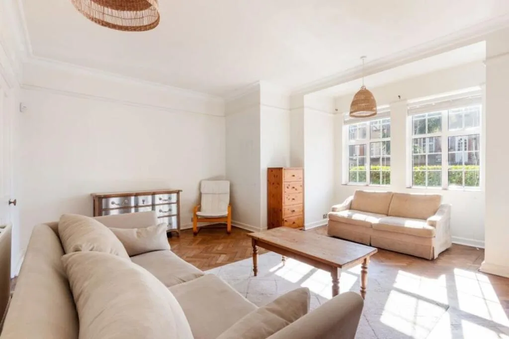 2 bedroom maisonette for rent