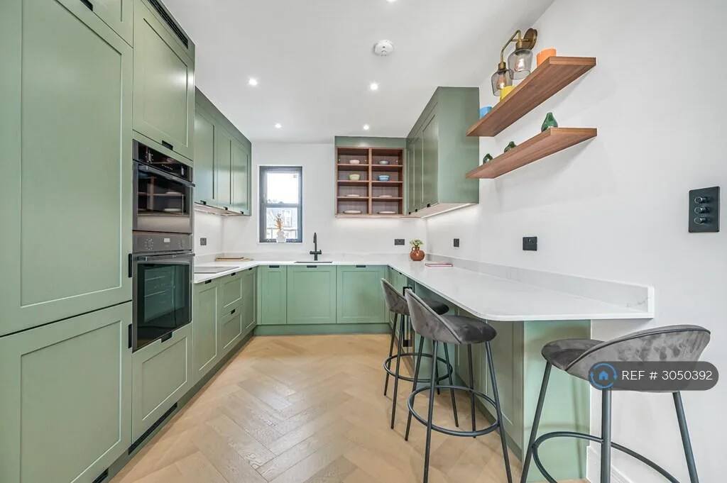 3 bedroom flat for rent