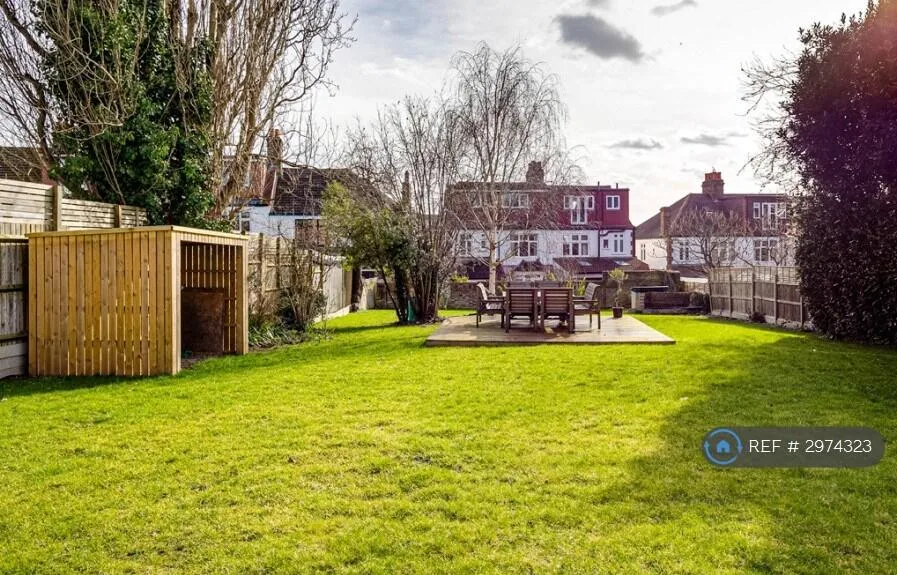 3 bedroom flat for rent