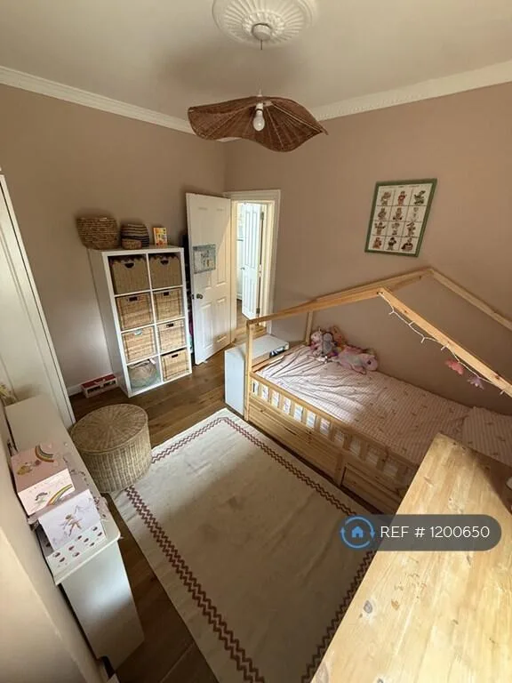3 bedroom maisonette for rent