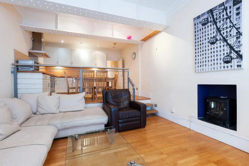 4 bedroom flat for rent