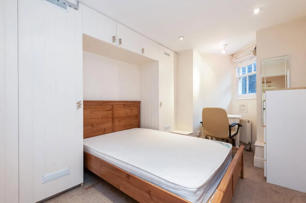 4 bedroom flat for rent