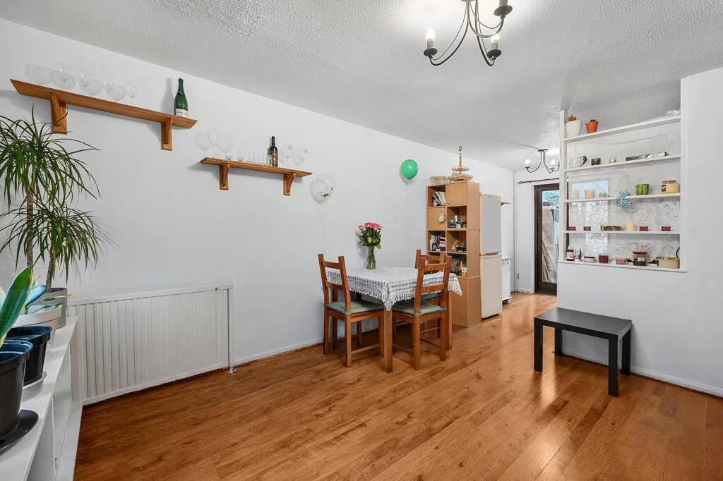 2 bedroom terraced house for rent