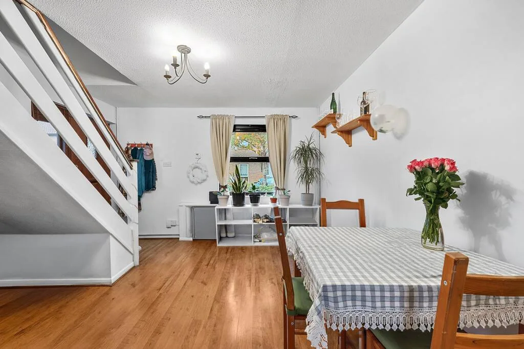 2 bedroom terraced house for rent