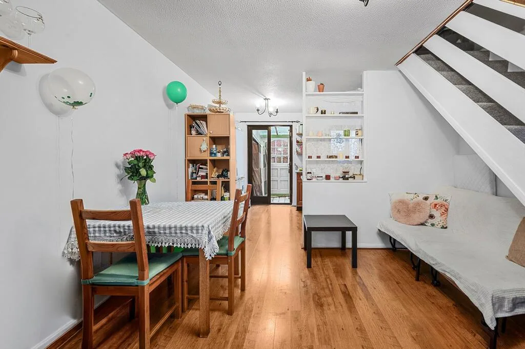 2 bedroom terraced house for rent