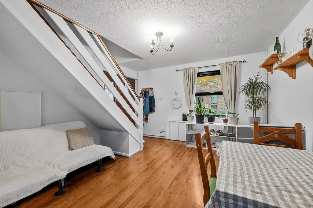 2 bedroom terraced house for rent