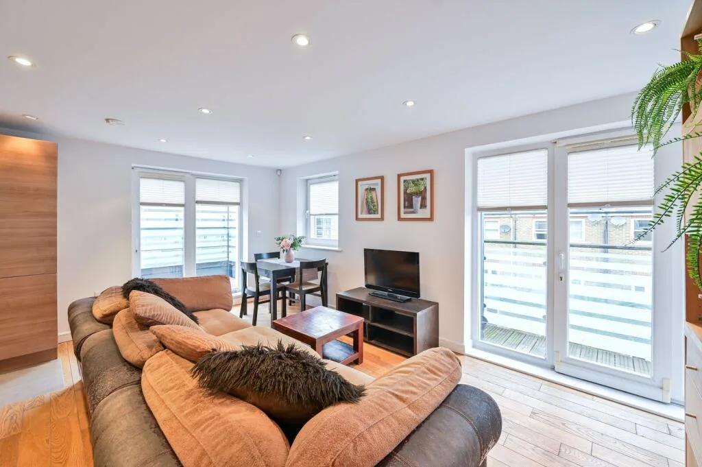2 bedroom flat for rent
