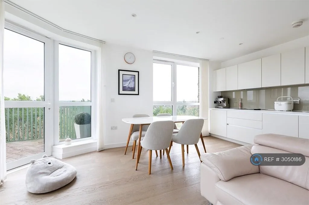 3 bedroom flat for rent