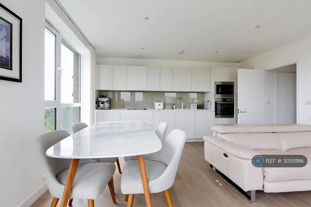 3 bedroom flat for rent