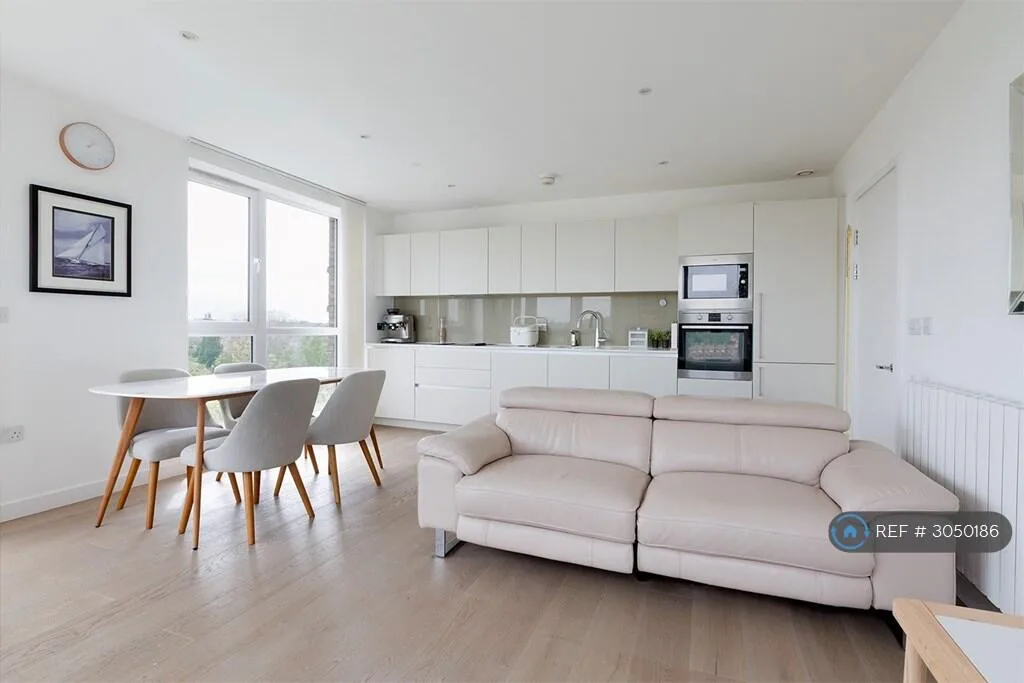 3 bedroom flat for rent