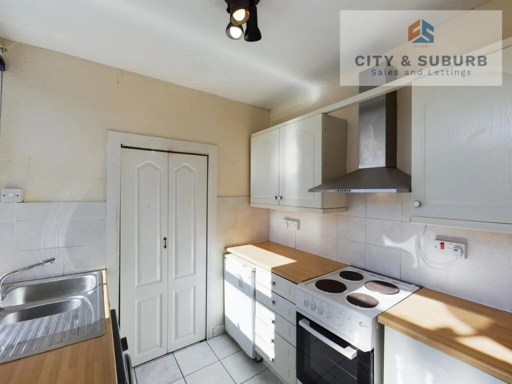 2 bedroom ground floor flat for rent