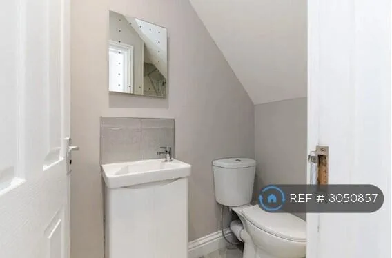 4 bedroom flat for rent