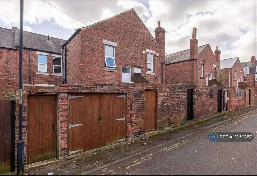 4 bedroom flat for rent