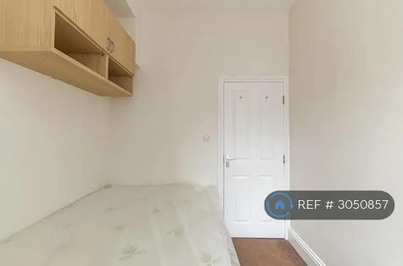 4 bedroom flat for rent