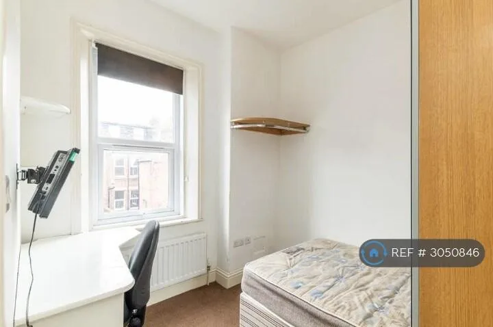 5 bedroom maisonette for rent