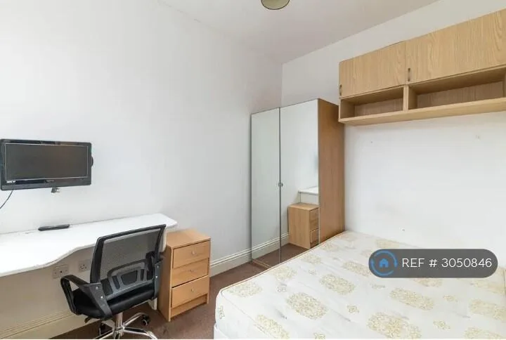 5 bedroom maisonette for rent