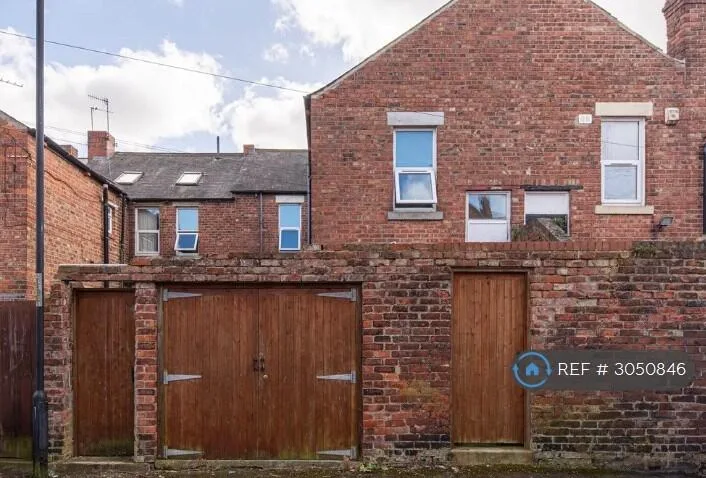 5 bedroom maisonette for rent