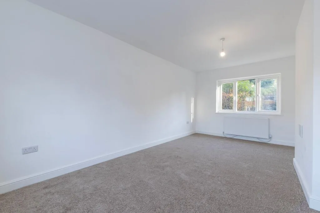 2 bedroom end of terrace house for rent