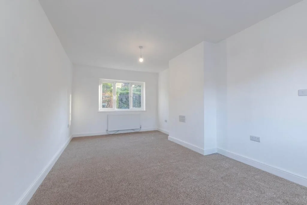 2 bedroom end of terrace house for rent