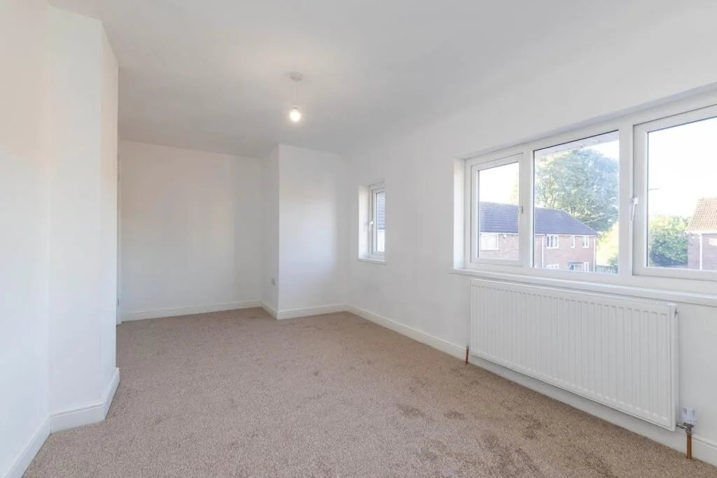 2 bedroom end of terrace house for rent