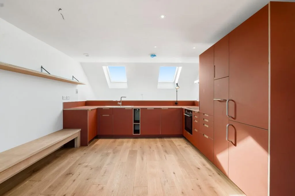 3 bedroom mews property for rent