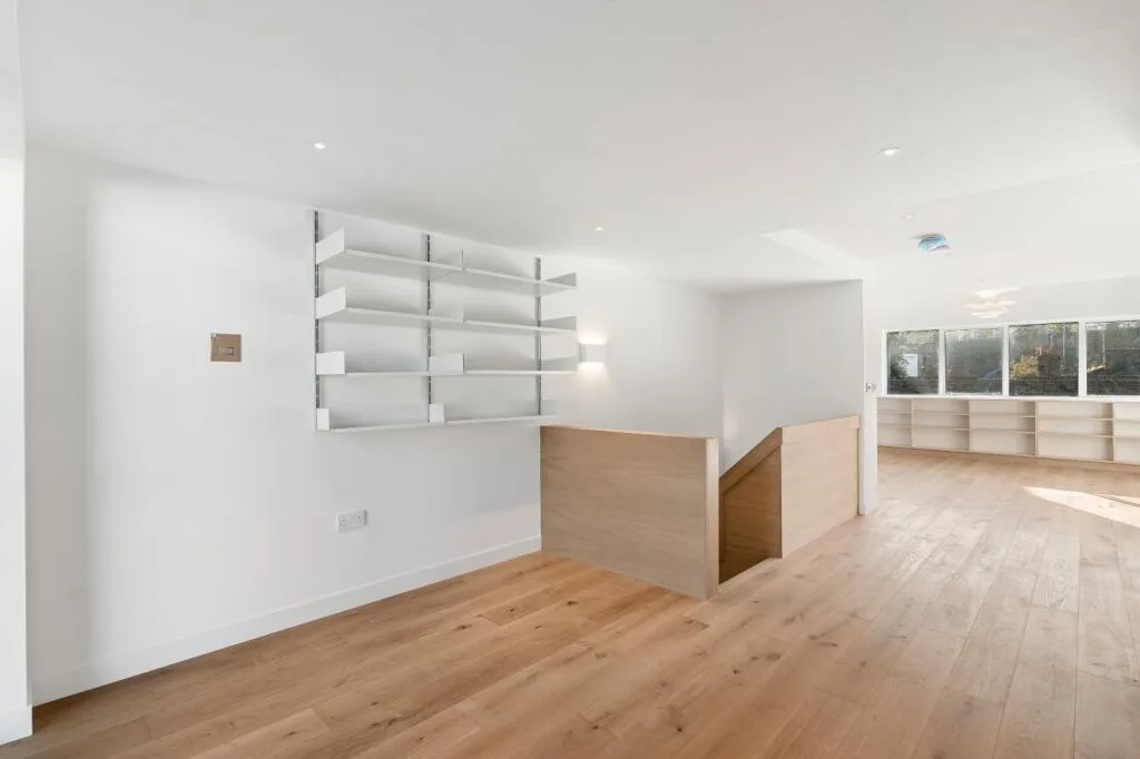 3 bedroom mews property for rent