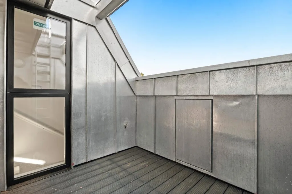 3 bedroom mews property for rent