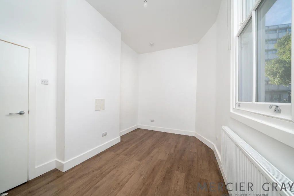 5 bedroom flat for rent
