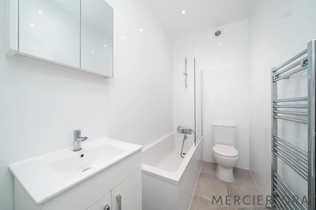 5 bedroom flat for rent